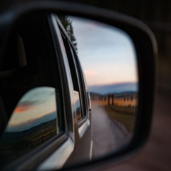 汽車上打不開的三角窗,為什么是比較貴的?(三)